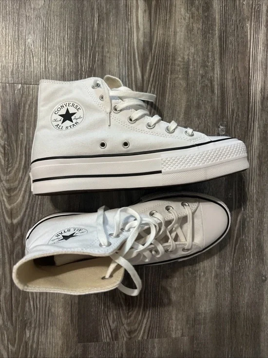 Converse High Top Sneakers - White with Black Trim Women’s, size 8. Brand new - Picture 1 of 4